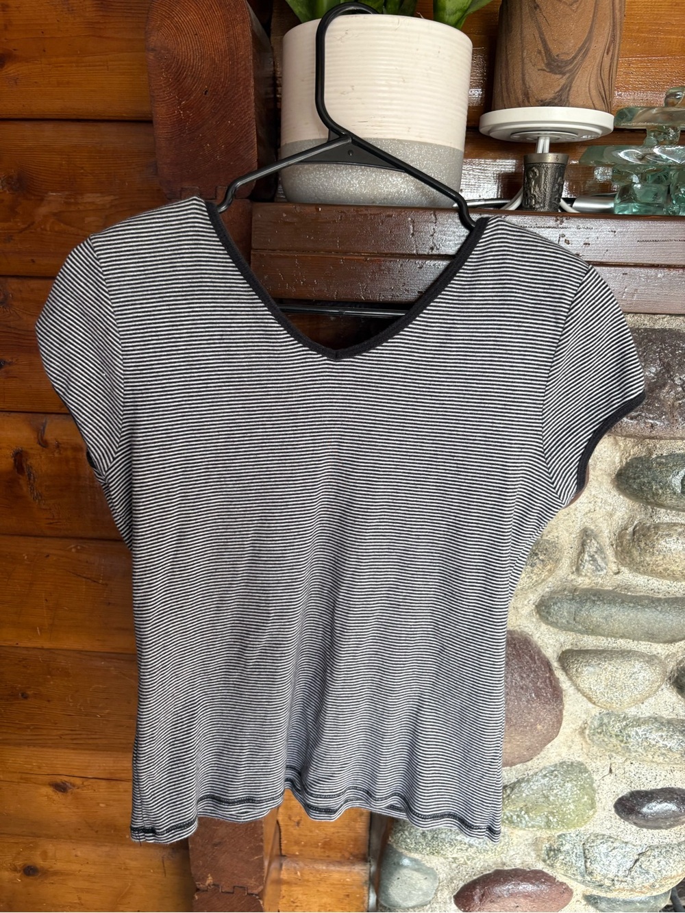 Jessica Sport Black and White Striped V-Neck Tee - Size medium - Picture 3 of 6